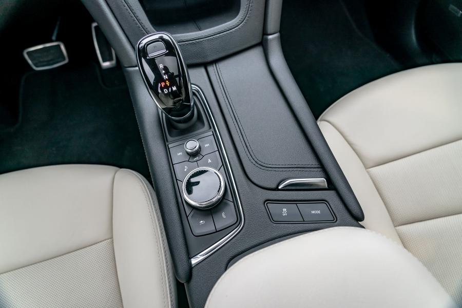 Детали интерьера Cadillac XT5 Sport 2019 года  (NA) (фото 36 из 42)